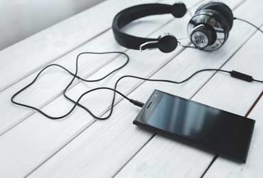 疯狂4连败！切尔西0-3惨负埃弗顿！41岁主帅遭质疑，后面全是硬仗