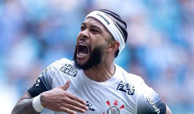 巴甲实力不输英超！32岁荷兰国脚老将德佩碾压利物浦、曼联锋线球员